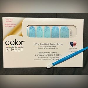 Retired CHRISTMAS Color street Polish, Cold front